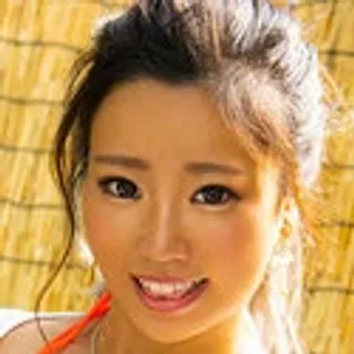 浜辺アンナ