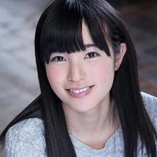 八尋麻衣