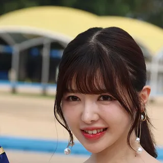 茉城まみ