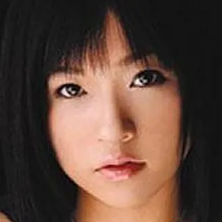 吉沢みなみ
