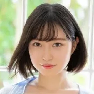 小栗みゆ