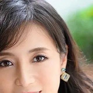 平岡里枝子