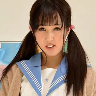 石原ルリカ