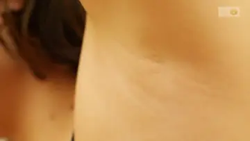 DHT-0699 - 女優不詳目が大きく聡明でとっても可愛いがなんとパイパンでモリマンのファーストクラス奥様 ちはるさん27歳 new