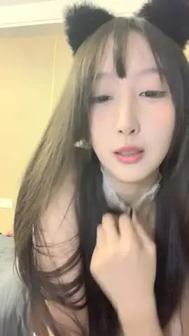 2021119，新生代平台一姐，【0咕噜0】，第二场，敢脱敢露，极品小仙女，特写鲍鱼，人间尤物，日入过万必看 new