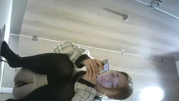 奶茶店女厕 红裙黑丝优雅美少妇 八字毛下馒头穴像挤牙膏一样收缩 new