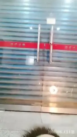 疫情生意不好做 理發店老板娘也要兼職了 關上門和小哥店裏啪啪 菊花太緊插不進啊 new