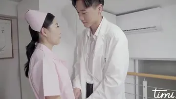 小护士遭遇潜规则口爆吃精 new