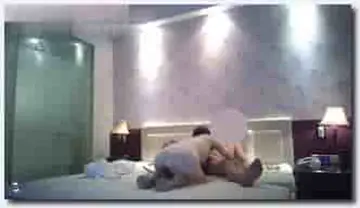 做生意的老板私人会所高价选妃身材高挑端庄大方美女小姐贱贱的呻吟声就受不了边肏边说各种淫语对白是亮点 new
