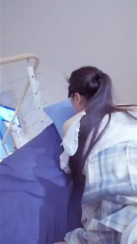 美腿色情女教师诱惑课白峰咪咕 new