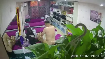 极品学院派兼职妹子扮著兔女郎和高端嫖客无套啪啪 舔手指的样子可真骚~ new