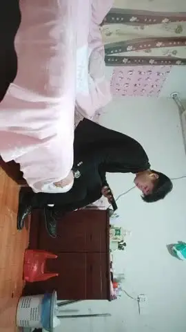 4,【星仔寻欢】,西装笔挺的帅小伙,夜晚在出租屋偷拍女友,00后小姐姐苗条美乳,肤白温柔,主动投入 new