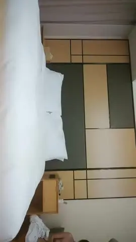 浪利战神约精品眼镜外围女，苗条身材大长腿奶子不小，穿上情趣透视装网袜，镜头前掰穴深喉骑乘打桩1080P高清 new