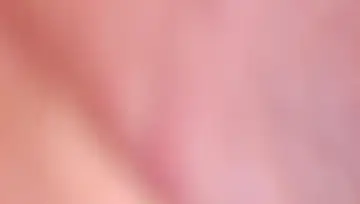 女子SPA《私处保健偷拍》修长美腿少妇被抠出水后给男技师吃屌被大力的草趴了还埋怨床太高了 new