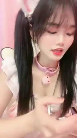 双马尾卡哇伊小萝莉！好久没秀来一波！猫耳朵小短裙，撩下衣服假屌骑坐，特写视角猛插穴流出水 new