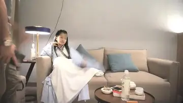 STP19935 99年汉服妆性感小美女 解开衣带里面竟是光着身体 连内衣都没穿 逼毛又少又短 国语 ~STP19935 new