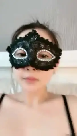 STP25020 顶级超嫩粉穴面罩网红女神,性感吊带情趣装,无毛白虎干净美穴,假屌猛捅水声哗哗,爽的呻吟浪叫,掰开骚穴爸爸插进来~STP25020 new