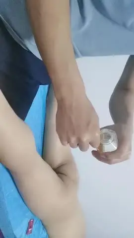 2021-7-15 骚宝丶私密回春舞蹈老师出来偷吃,金手指扣逼搞得多次喷水,今天想要吃饱按摩床上操,按住双腿侧入大屁股 new