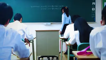 大屁股被阴道内射精直到色情朋友的姐姐 new