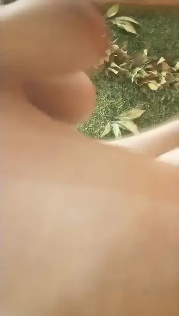 坑爹女主播今天又换了另一个洗浴中心偷拍人是挺多偶有一两个身材好看的真大胆自己敢露脸 new