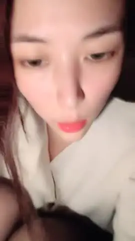 新人良家下海直播大秀，黑丝情趣诱人好身材，露脸给狼友看听指挥发骚脱光了自慰骚穴，乳交道具插逼诱惑呻吟 new