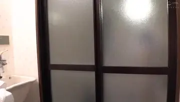 白虎嫩穴全身粉嫩网红小姐姐高跟鞋假屌地上骑坐，细腰美腿极度诱惑，干净粉嫩掰开A new