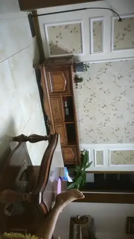 【清纯少妇致命诱惑】，30岁良家小少妇偷拍，家中客厅调情啪啪，倒立口交精彩无比，肤白臀翘极品俏佳人 new