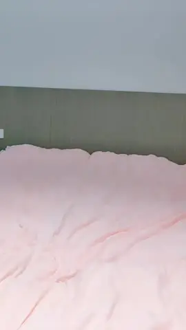 高颜值好身材性感美女,无毛骚穴大秀激情给狼友看精彩又刺激,近距离看逼逼特写展示