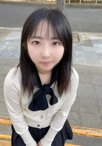 FC2-3192256 【2作品+α/初撮り】純粋で素直な女の子まみちゃん。ハメ撮りとカメラマン有り撮影で2回中出し。-CD4
