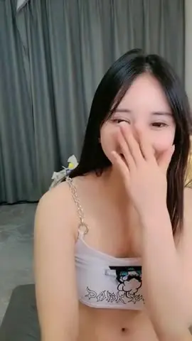 剧情演绎美女找健身教练上门指导勾搭，短裙丁字裤抬腿动作，搞一次我在你那里买课，摸奶口交操的时候软了 new