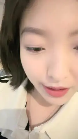 04年艺校妹妹!短发甜美颜值超顶!换上透视情趣装,酒店独自诱惑,翘起美臀扒开,骚逼手指扣弄 new