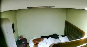 看起来挺老实的小青年艳福不浅旅店与吊钟大奶良家人妻少妇偷情叫的骚很激情颜射精子涂脸说美容的对白精彩 new