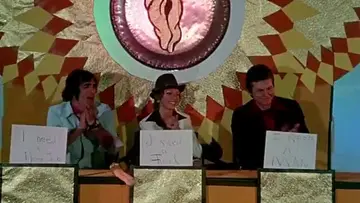 【欧美】复古四级《香艳的辣妹1979 高清修复版》把这些粉粉嫩嫩的漂亮妹子控制起来,随意享用激情佳作,鸡动抽插硬