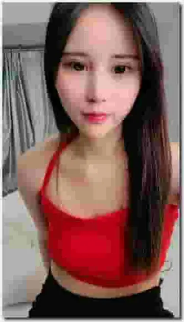 出品红色小背心性感吊带黑丝美女化身性教育老师,今天想要高潮掰开粉穴按摩器震动,足交上位骑乘操的好舒服