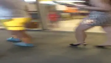 国产岁少女为了买手机背着大人给一个老光棍提供性A