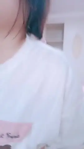STP26084 03年小姑凉,细皮嫩肉,毛毛都没长几根,把骚逼摆在镜头前淫乱发骚,勾引网友!~STP26084