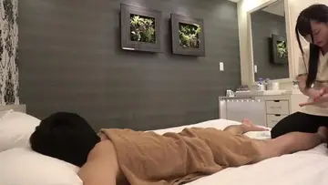 [星空传媒]商务伴游 星空女神陪你游三亚(XK8065)模特：许晴
