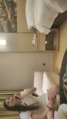 20210906,【小马寻花】,几十万粉丝要求返场,极品抽搐妹,女神背着男友兼职,大长腿高颜值,高潮迭起撸管佳作