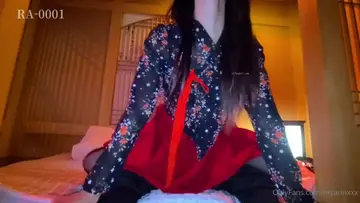极品美女和男友两人在家打炮A