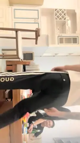 20230620,【换妻极品探花】,今夜19岁学生妹,一瓶瓶啤酒不断灌,三男一女淫乱~HQ 20230620-213038-165